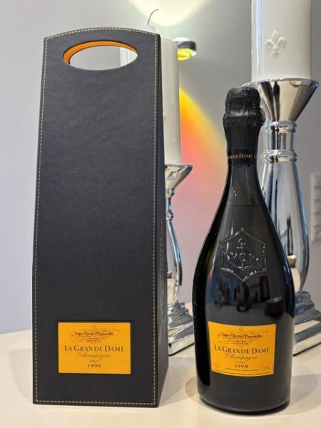 Champagner Frankreich Veuve Clicquot La Grande Dame Jahrgang 1998 0,75 l Flasche in der Geschenkverpackung