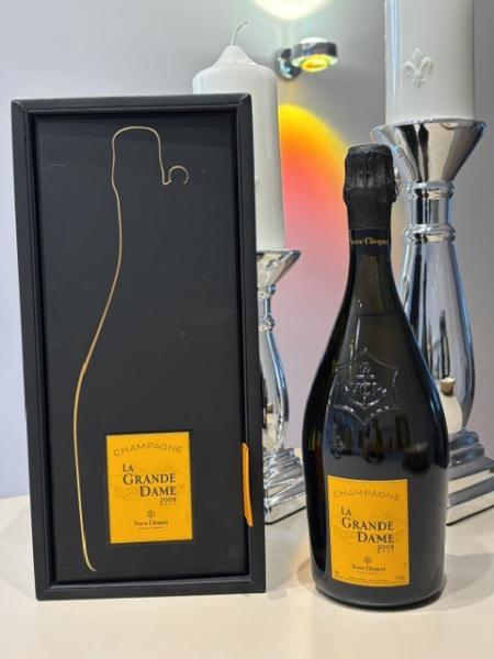 Champagner Frankreich Veuve Clicquot La Grande Dame Jahrgang 2008 0,75 l Flasche in der Geschenkverpackung
