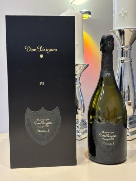 Champagner Frankreich Dom Pérignon P2 Vintage 2004 0,75 l Flasche in der Geschenkverpackung