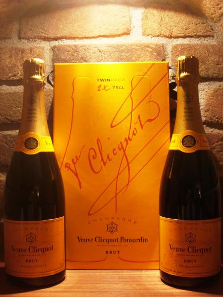 Champagner Frankreich Veuve Clicquot 2x 0,75 l Flasche im TWIN-Set