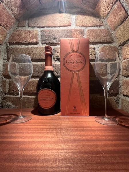 Champagner Frankreich Laurent Perrier Cuvee Rose AOC 0,75 l Flasche im Geschenkkarton und zwei Laurent Perrier Gläser
