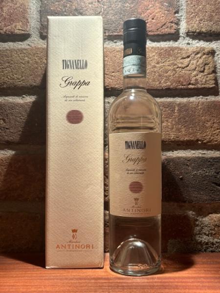 Grappa Italien Toskana Antinori Tignanello 0,5 l Flasche in der Geschenkverpackung